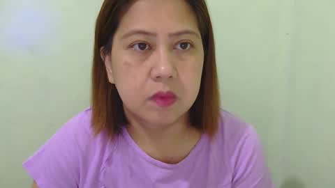 alissalove18 online show from 02/11/25, 12:38