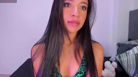 Snapshot of alissarose_1 chatting on 06/20/26, 12:36 alissarose_1 online show from 06/20/26, 12:36