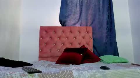 Snapshot of alisson0002 chatting on 06/14/26, 07:05 alisson0002 online show from 06/14/26, 07:05