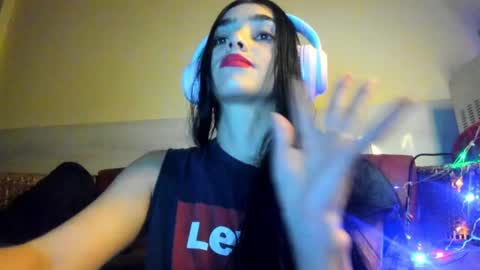 Snapshot of alisson369_ chatting on 12/16/24, 01:42 Alisson369 online show from 12/16/24, 01:42