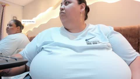 Snapshot of alisson_am chatting on 06/02/26, 06:54 Alisson online show from 06/02/26, 06:54
