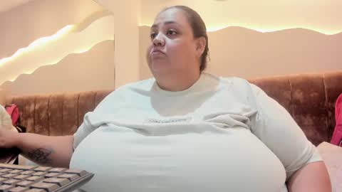 Snapshot of alisson_am chatting on 06/28/26, 11:05 Alisson online show from 06/28/26, 11:05