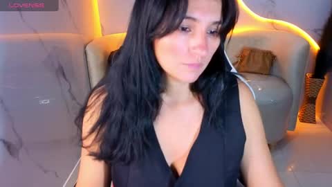 alisson_tx_ online show from 05/04/26, 07:54