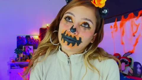 Alisson IG alisson zafiro27 online show from 10/28/25, 03:21