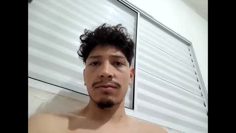 alissonvidal13 online show from 10/22/25, 05:41