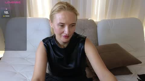 Snapshot of alisssarose chatting on 12/13/24, 08:09 alisssarose online show from 12/13/24, 08:09