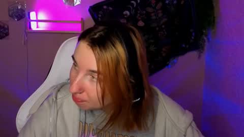 A L I C E  online show from 09/18/25, 08:33