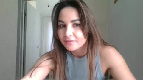 AlisXLovesss online show from 04/27/26, 01:53