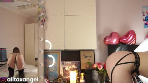 A L I T A online show from 04/01/26, 05:21