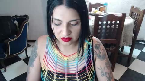 Alix online show from 10/22/25, 09:14