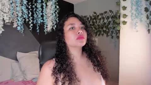 Snapshot of alixon_fiore5 chatting on 02/28/26, 06:58 alixon online show from 02/28/26, 06:58