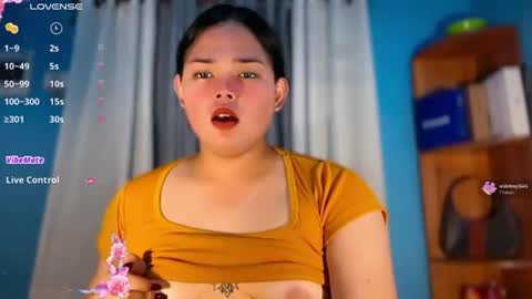 A CUTE GIRL NAME ALIYAH online show from 07/14/26, 02:12