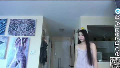 Snapshot of alizezaide chatting on 05/03/26, 08:04 Alize Zaide online show from 05/03/26, 08:04