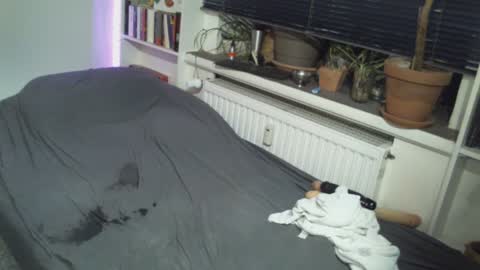 Snapshot of all_ways_big chatting on 12/18/24, 06:03 all_ways_big online show from 12/18/24, 06:03