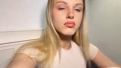 Kate online show from 07/18/26, 04:11