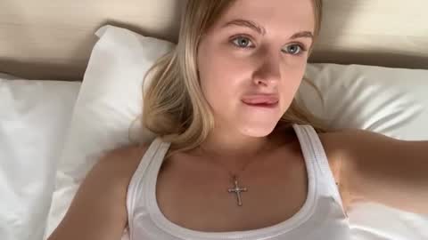 Kate online show from 07/26/26, 11:17