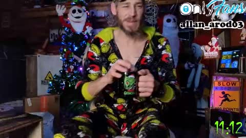 Snapshot of allan_arod chatting on 12/20/25, 10:55 Allan arod online show from 12/20/25, 10:55