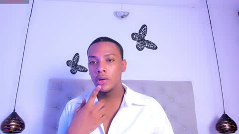 Snapshot of allan_ghersi02 chatting on 12/02/24, 09:02 Angel online show from 12/02/24, 09:02