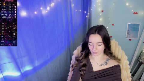 Snapshot of allana_dream chatting on 01/06/25, 01:19 Allana online show from 01/06/25, 01:19