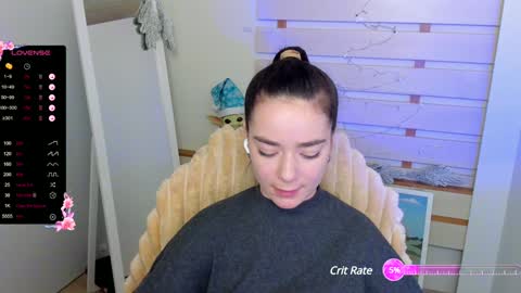Snapshot of allana_dream chatting on 01/27/25, 07:35 Allana online show from 01/27/25, 07:35