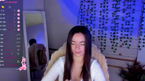 Snapshot of allana_dream chatting on 09/09/25, 06:46 Allana online show from 09/09/25, 06:46