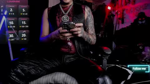   online show from 11/05/25, 05:57