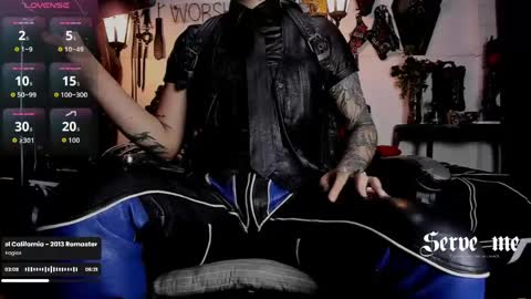 Snapshot of allanhurtss chatting on 05/05/26, 01:24 online show from 05/05/26, 01:24
