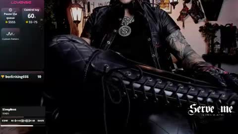 Snapshot of allanhurtss chatting on 06/17/26, 11:16 online show from 06/17/26, 11:16