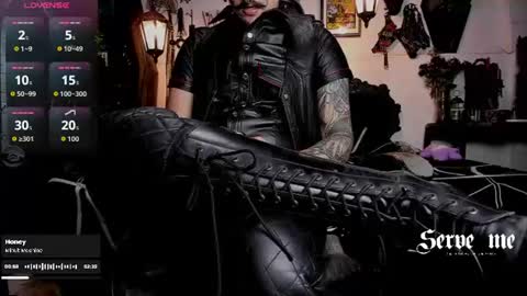 Snapshot of allanhurtss chatting on 06/20/26, 08:11 online show from 06/20/26, 08:11