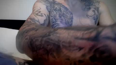 Snapshot of allaroundamazing13 chatting on 11/24/25, 02:44 allaroundamazing13 online show from 11/24/25, 02:44