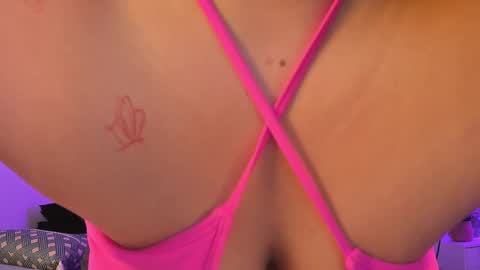 Snapshot of allasska_ chatting on 03/05/25, 12:00 Laura online show from 03/05/25, 12:00