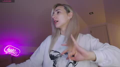 A day u didnt smile is a lost day online show from 03/28/26, 08:58