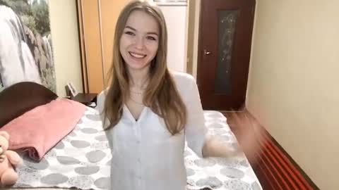 Anna online show from 12/22/25, 10:45