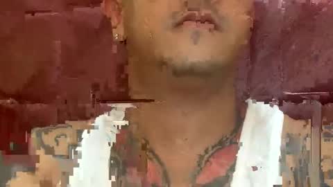 Snapshot of allen_69xx chatting on 12/25/24, 06:52 allen online show from 12/25/24, 06:52