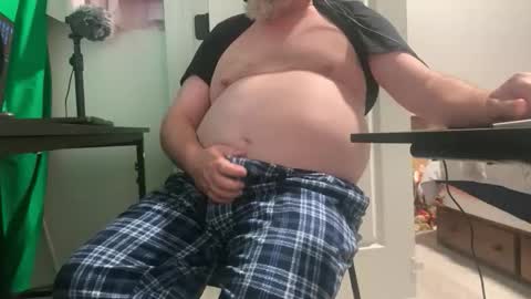 Allergictolove online show from 10/27/25, 10:47