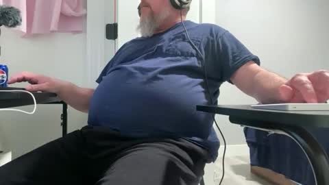 Allergictolove online show from 04/03/26, 01:36