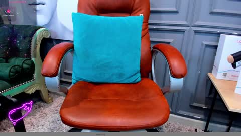                                 Help me reach 100 likes online show from 12/21/24, 11:45