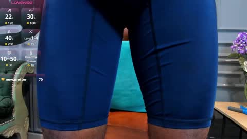                                 Help me reach 100 likes online show from 02/11/25, 06:01