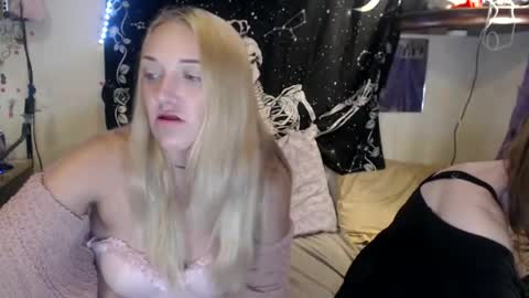 Snapshot of allforthedxll chatting on 03/12/25, 09:23 allforthedxll online show from 03/12/25, 09:23