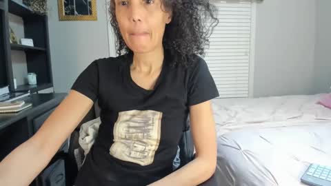 wishlist on bio online show from 03/05/25, 12:05