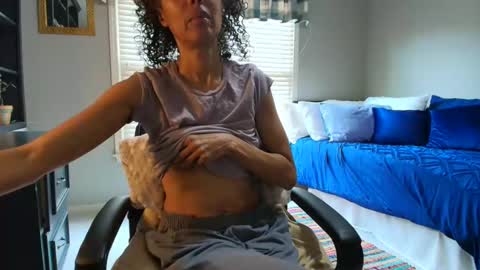 wishlist on bio online show from 11/20/25, 07:35