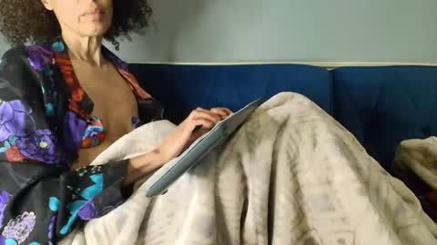 wishlist on bio online show from 04/01/26, 04:35