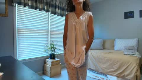 wishlist on bio online show from 07/09/26, 02:10