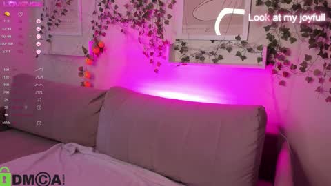 alli_aster online show from 10/03/25, 03:36