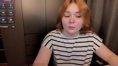 Snapshot of alli_zi chatting on 04/19/26, 06:10 Blair online show from 04/19/26, 06:10