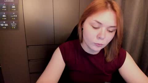 Snapshot of alli_zi chatting on 04/26/26, 07:44 Blair online show from 04/26/26, 07:44