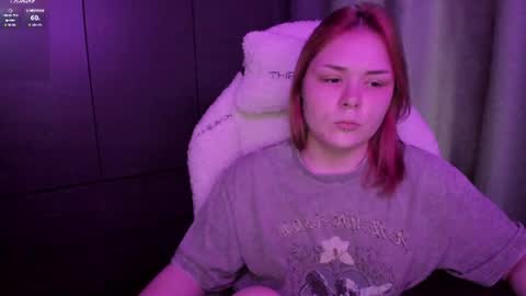 Snapshot of alli_zi chatting on 07/08/26, 10:36 Blair online show from 07/08/26, 10:36