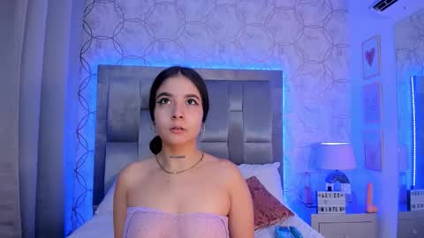 AlliceWinter online show from 10/21/25, 11:33