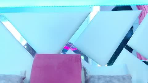 Snapshot of alliciakim chatting on 01/18/25, 07:15 Allicia online show from 01/18/25, 07:15