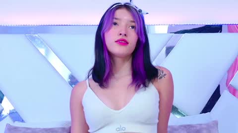 Snapshot of alliciakim chatting on 01/27/25, 07:13 Allicia online show from 01/27/25, 07:13